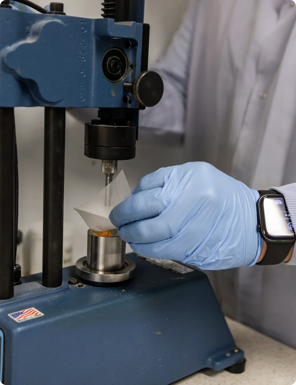 supplement lab technician testing